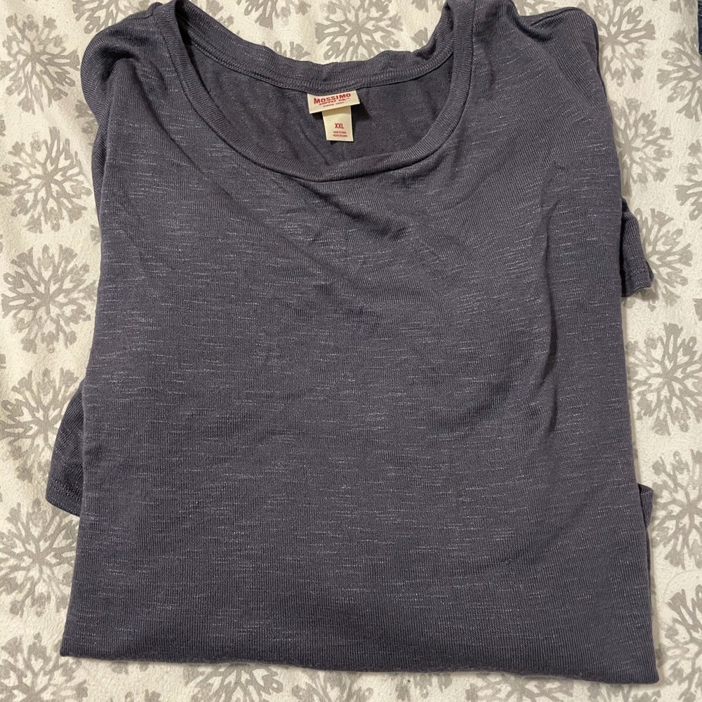 Light weight sweater with should ruffle